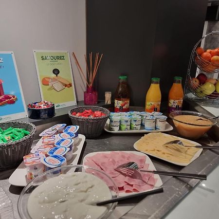 Brit Hotel La Bonne Etape エヴルー エクステリア 写真