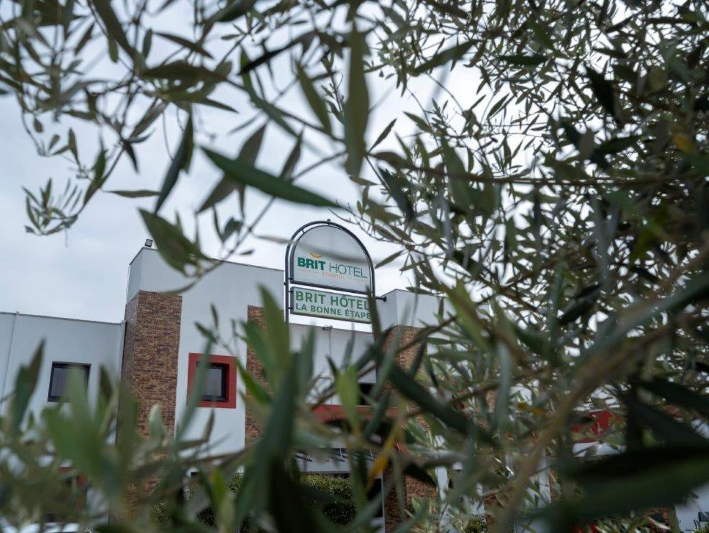Brit Hotel La Bonne Etape エヴルー エクステリア 写真