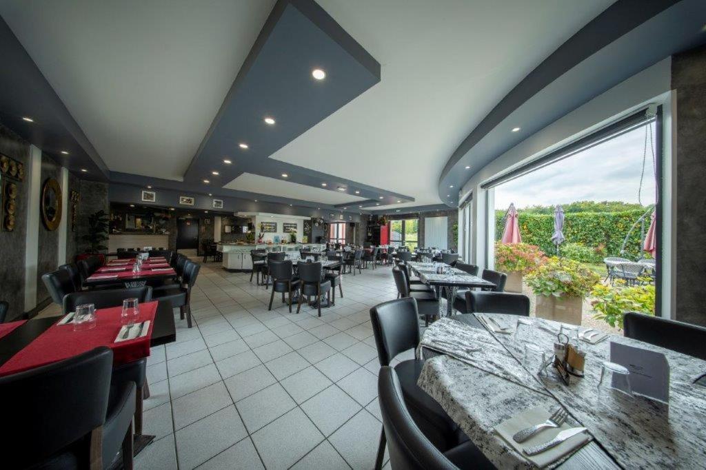 Brit Hotel La Bonne Etape エヴルー エクステリア 写真